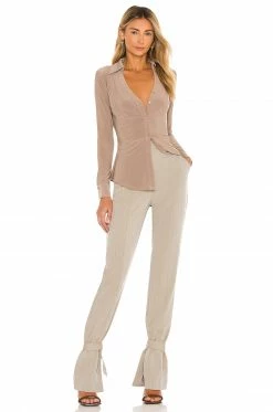 Song Of Style Earnest Top In Brown -Song Of Style Outlet Store SOSR WS121 V4